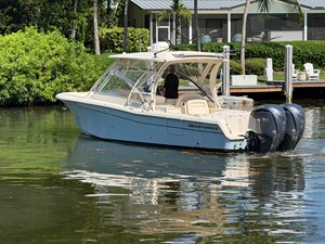 Grady-White FREEDOM 285 12 2023 Grady-White FREEDOM 285 13