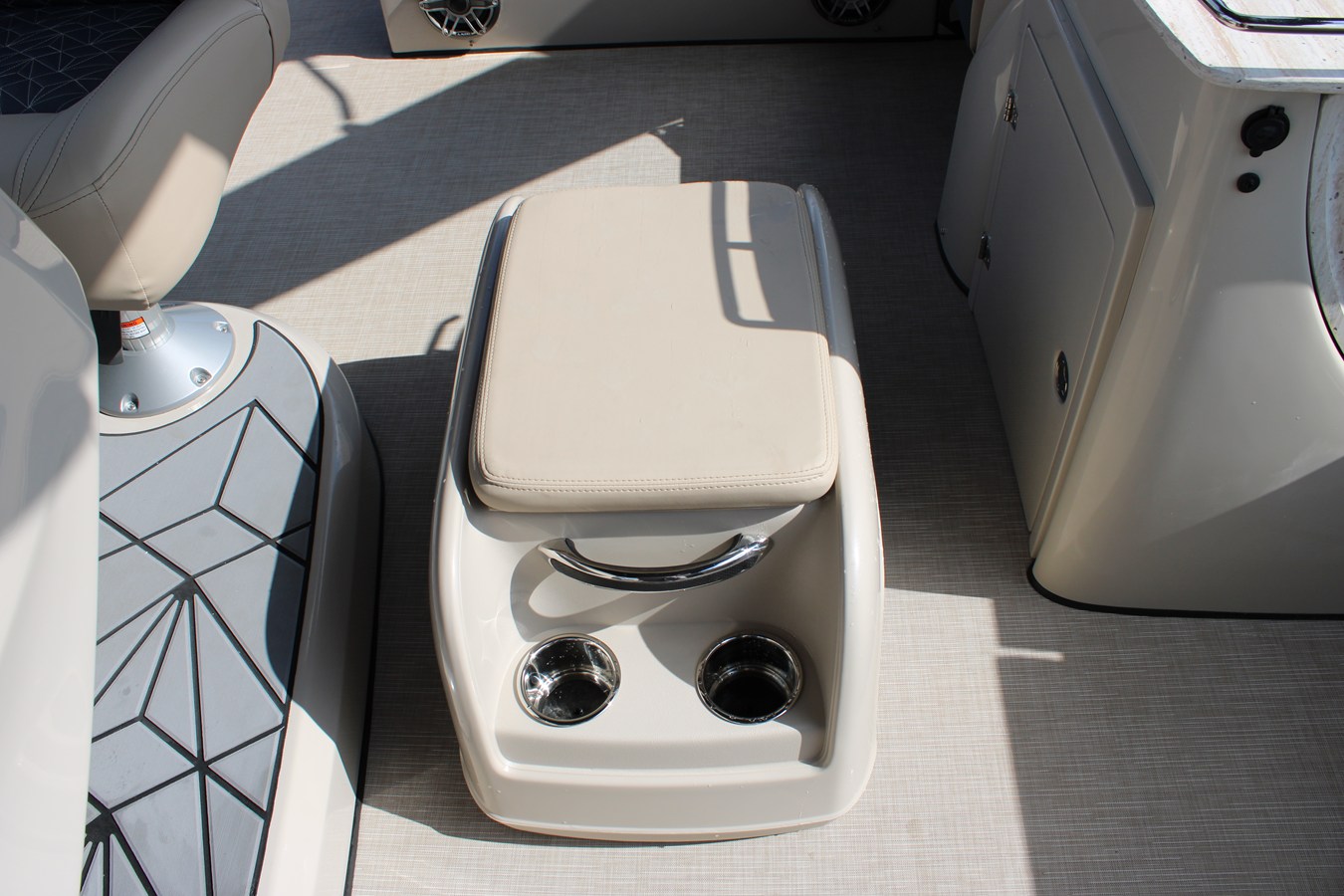 2027 Harris Grand Mariner 230 15