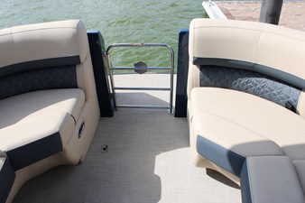 Harris Grand Mariner 230 10 2027 Harris Grand Mariner 230 11