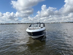 Cruisers Yachts 42 GLS Outboard 2 2025 Cruisers Yachts 42 GLS Outboard 3