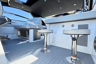 Cruisers Yachts 42 GLS Outboard 16 2025 Cruisers Yachts 42 GLS Outboard 17