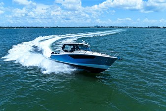 Boston Whaler 405 CONQUEST 17 2025 Boston Whaler 405 CONQUEST 18