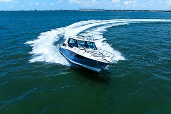 Boston Whaler 405 CONQUEST 18 2025 Boston Whaler 405 CONQUEST 19