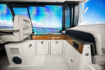 Boston Whaler 405 CONQUEST 49 2025 Boston Whaler 405 CONQUEST 50
