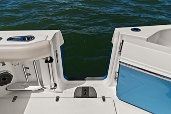 Boston Whaler 405 CONQUEST 60 2025 Boston Whaler 405 CONQUEST 61