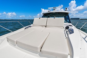 Boston Whaler 405 CONQUEST 79 2025 Boston Whaler 405 CONQUEST 80