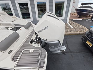 Sea Ray SDX 290 Outboard 1 2022 Sea Ray SDX 290 Outboard 2