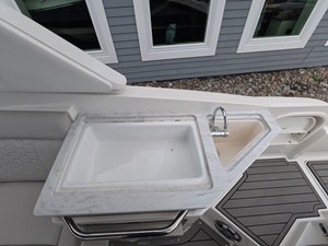 Sea Ray SDX 290 Outboard 10 2022 Sea Ray SDX 290 Outboard 11
