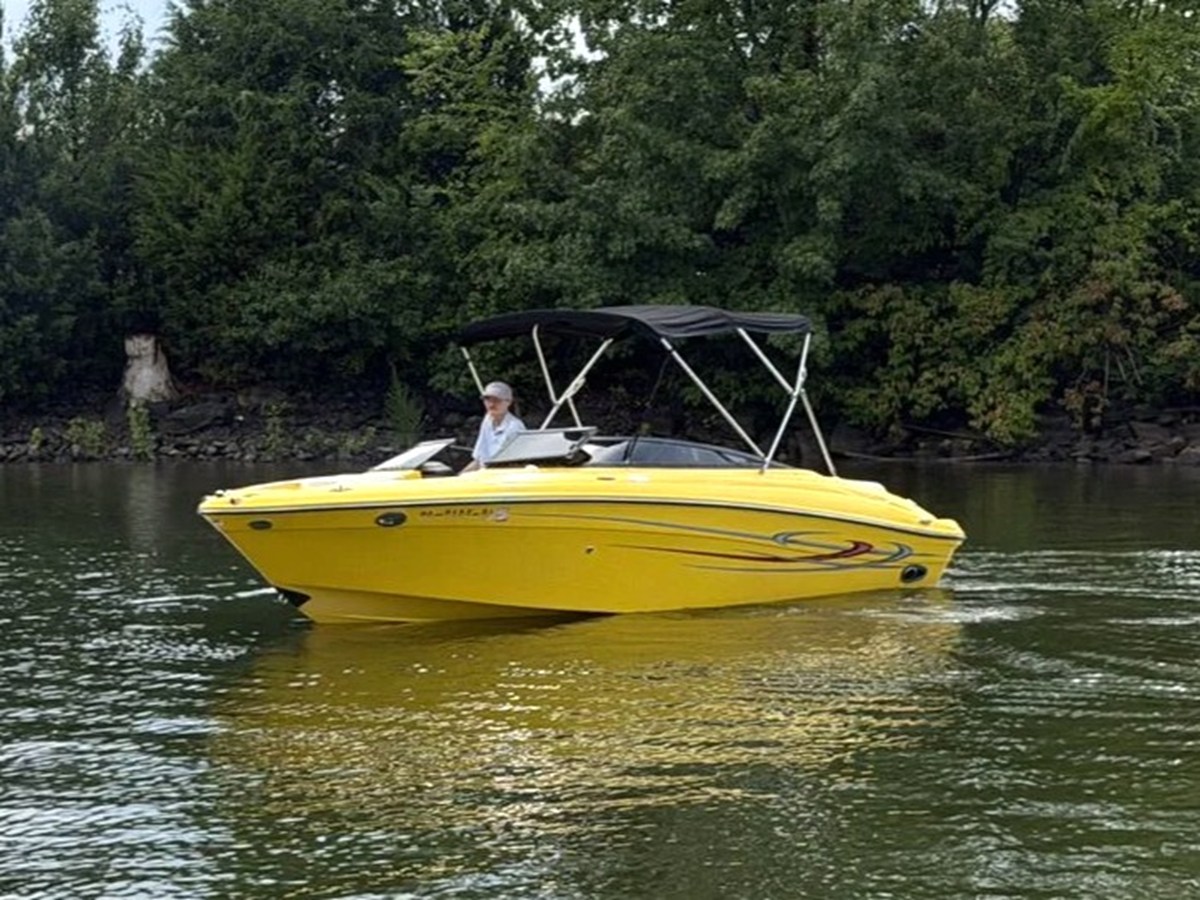 2006 Four Winns 210 HORIZON 5