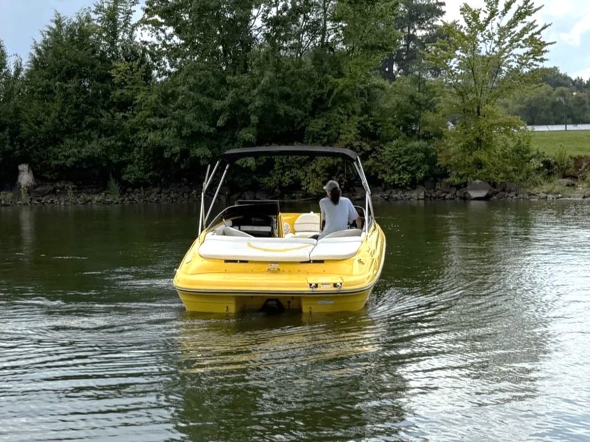 2006 Four Winns 210 HORIZON 7