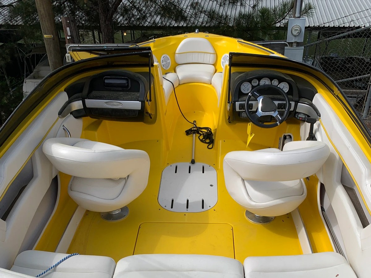 2006 Four Winns 210 HORIZON 10