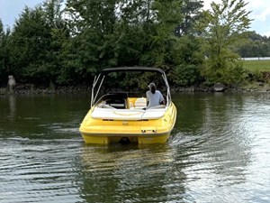2006 Four Winns 210 HORIZON 7