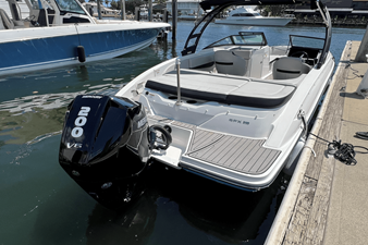 Sea Ray SPX 210 Outboard 2 2023 Sea Ray SPX 210 Outboard 3