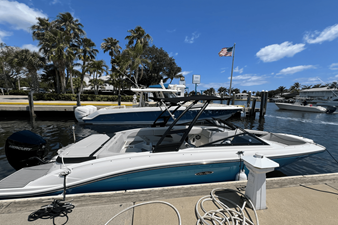 Sea Ray SPX 210 Outboard 4 2023 Sea Ray SPX 210 Outboard 5