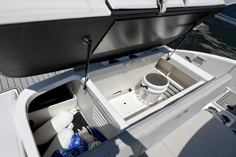 2023 Sea Ray SPX 210 Outboard 25