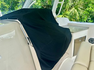Boston Whaler 350 REALM 21 2021 Boston Whaler 350 REALM 22