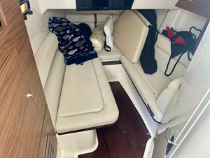 Boston Whaler 350 REALM 40 2021 Boston Whaler 350 REALM 41
