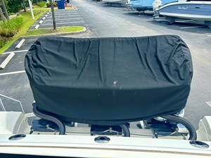 Boston Whaler 350 REALM 51 2021 Boston Whaler 350 REALM 52