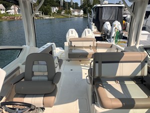 Boston Whaler 280 VANTAGE 4 2025 Boston Whaler 280 VANTAGE 5