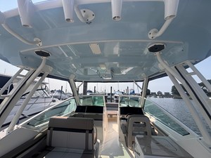 Boston Whaler 280 VANTAGE 11 2025 Boston Whaler 280 VANTAGE 12