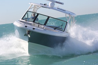 Boston Whaler 320 Vantage 2 2024 Boston Whaler 320 Vantage 3