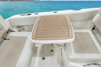 Boston Whaler 320 Vantage 41 2024 Boston Whaler 320 Vantage 42