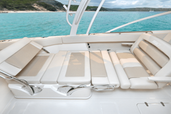 Boston Whaler 320 Vantage 44 2024 Boston Whaler 320 Vantage 45