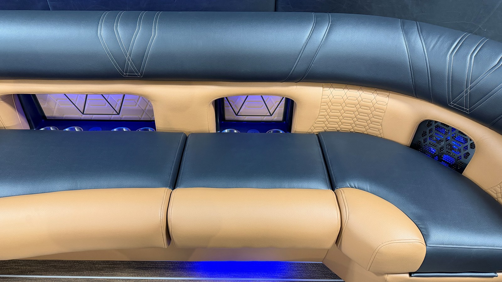 2026 Premier 250 INTRIGUE 30