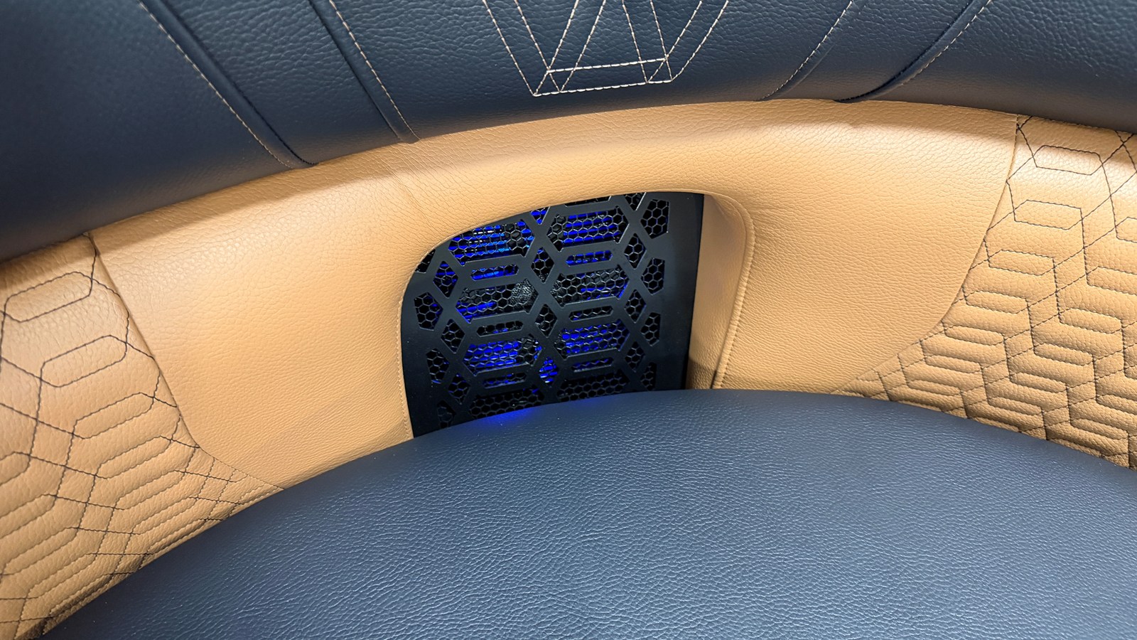 2026 Premier 250 INTRIGUE 86