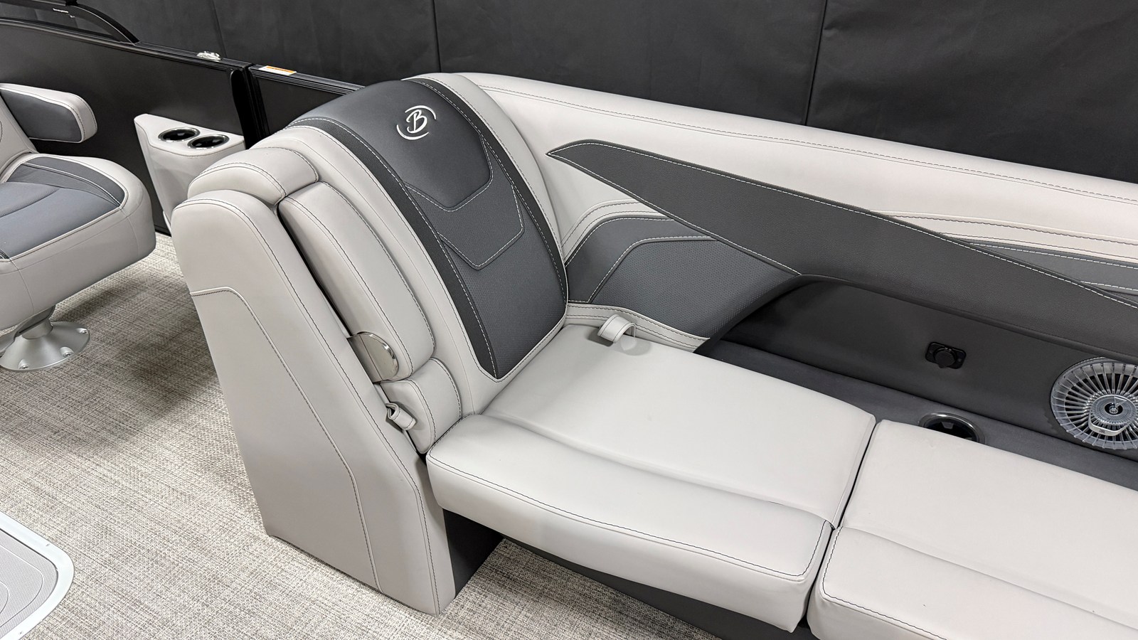 2027 Barletta CABRIO24UC 32