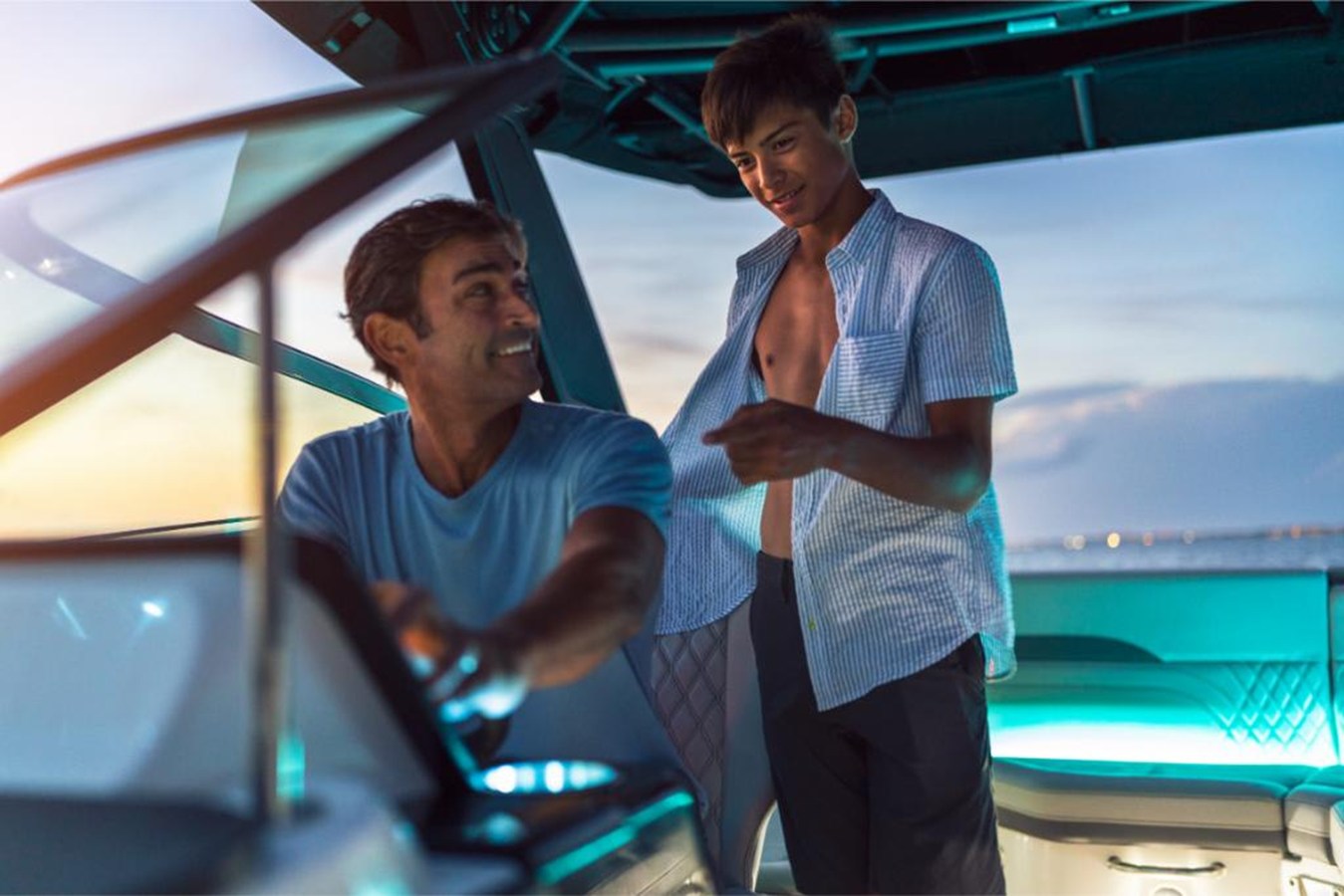 2024 Sea Ray SLX 260 15