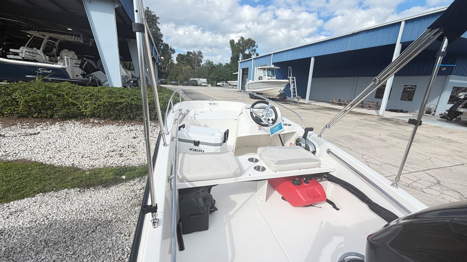 2027 Boston Whaler 130 Super Sport 4
