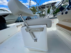 2026 Boston Whaler 210 Montauk 8
