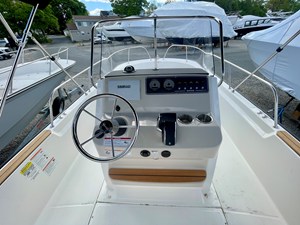 2026 Boston Whaler 210 Montauk 10