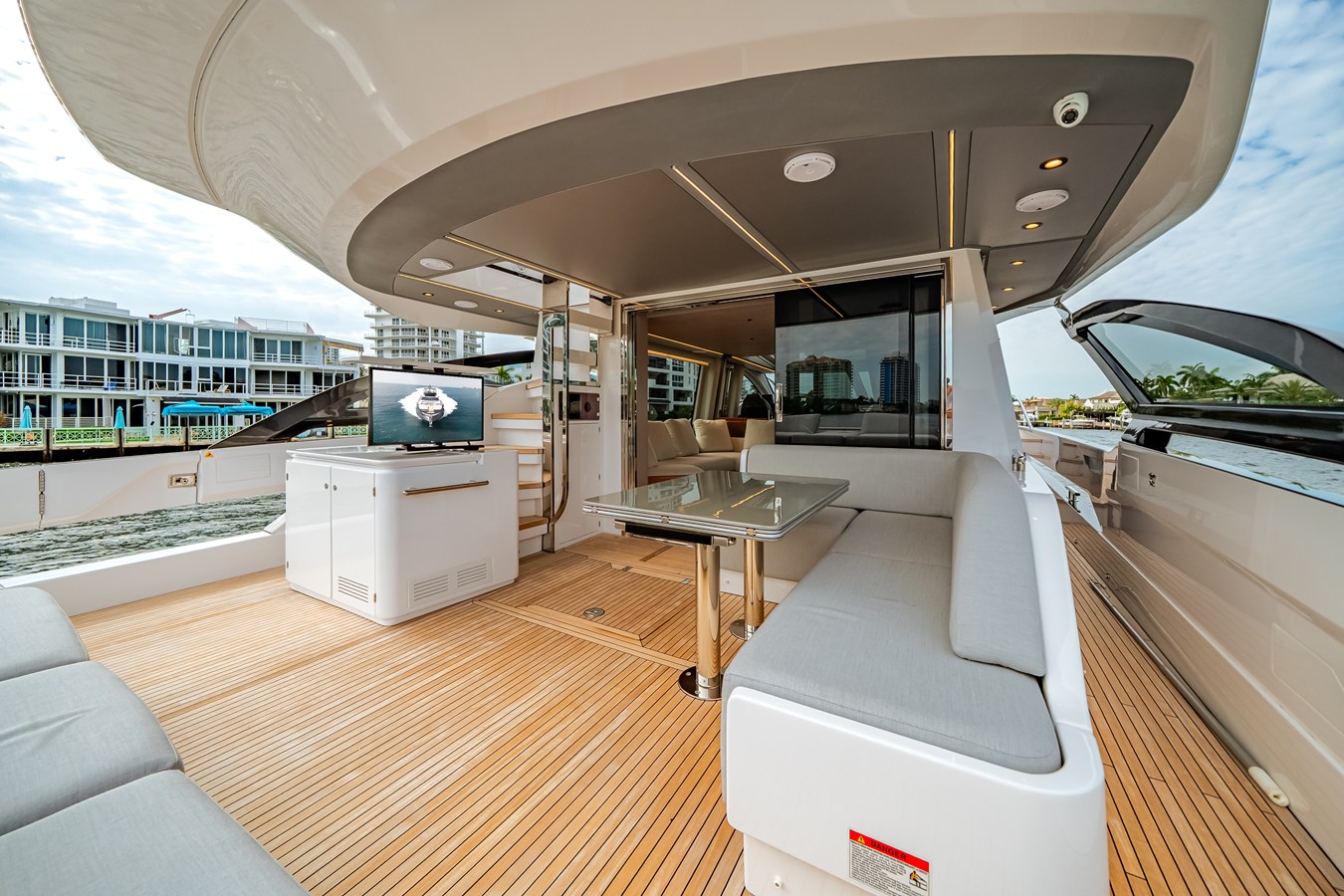 2026 Azimut S8 11