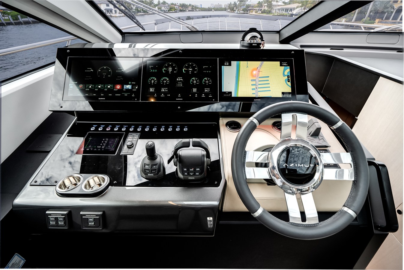 2026 Azimut S8 32