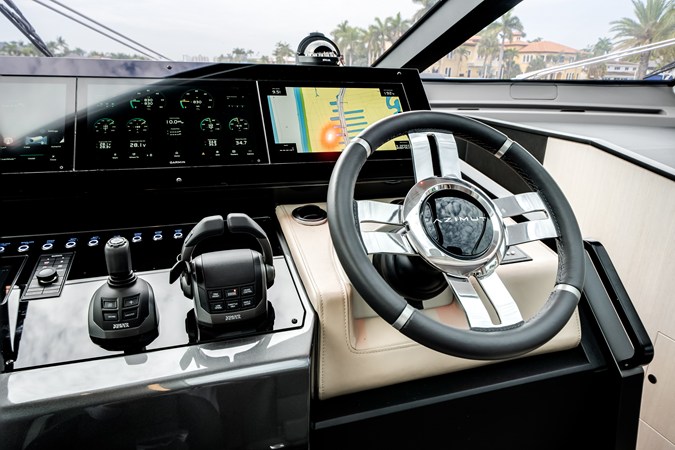 2026 Azimut S8 31