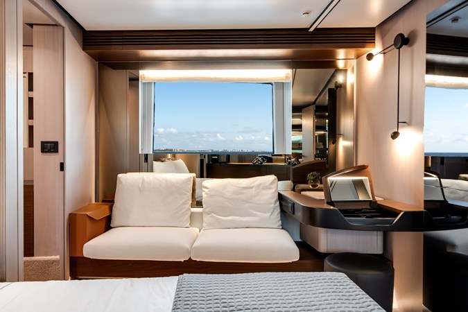 2026 Azimut S8 42