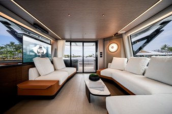 2026 Azimut S8 21