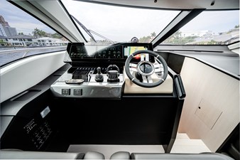 2026 Azimut S8 33