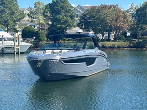 Cruisers Yachts 38 GLS-OB SB 6 2024 Cruisers Yachts 38 GLS-OB SB 7