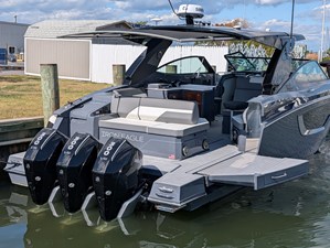 Cruisers Yachts 38 GLS-OB SB 12 2024 Cruisers Yachts 38 GLS-OB SB 13