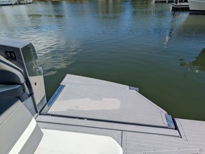 Cruisers Yachts 38 GLS-OB SB 16 2024 Cruisers Yachts 38 GLS-OB SB 17