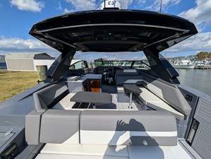 Cruisers Yachts 38 GLS-OB SB 18 2024 Cruisers Yachts 38 GLS-OB SB 19