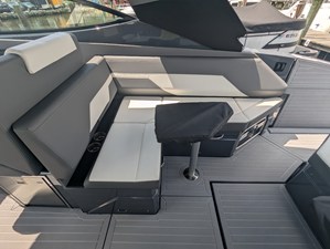 Cruisers Yachts 38 GLS-OB SB 19 2024 Cruisers Yachts 38 GLS-OB SB 20