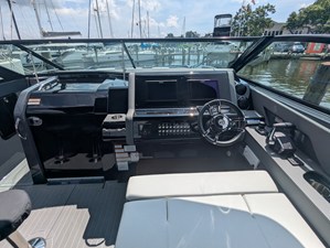Cruisers Yachts 38 GLS-OB SB 26 2024 Cruisers Yachts 38 GLS-OB SB 27