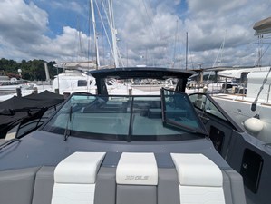 Cruisers Yachts 38 GLS-OB SB 37 2024 Cruisers Yachts 38 GLS-OB SB 38