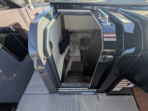 Cruisers Yachts 38 GLS-OB SB 40 2024 Cruisers Yachts 38 GLS-OB SB 41
