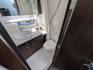 Cruisers Yachts 38 GLS-OB SB 43 2024 Cruisers Yachts 38 GLS-OB SB 44