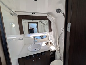 Cruisers Yachts 38 GLS-OB SB 44 2024 Cruisers Yachts 38 GLS-OB SB 45